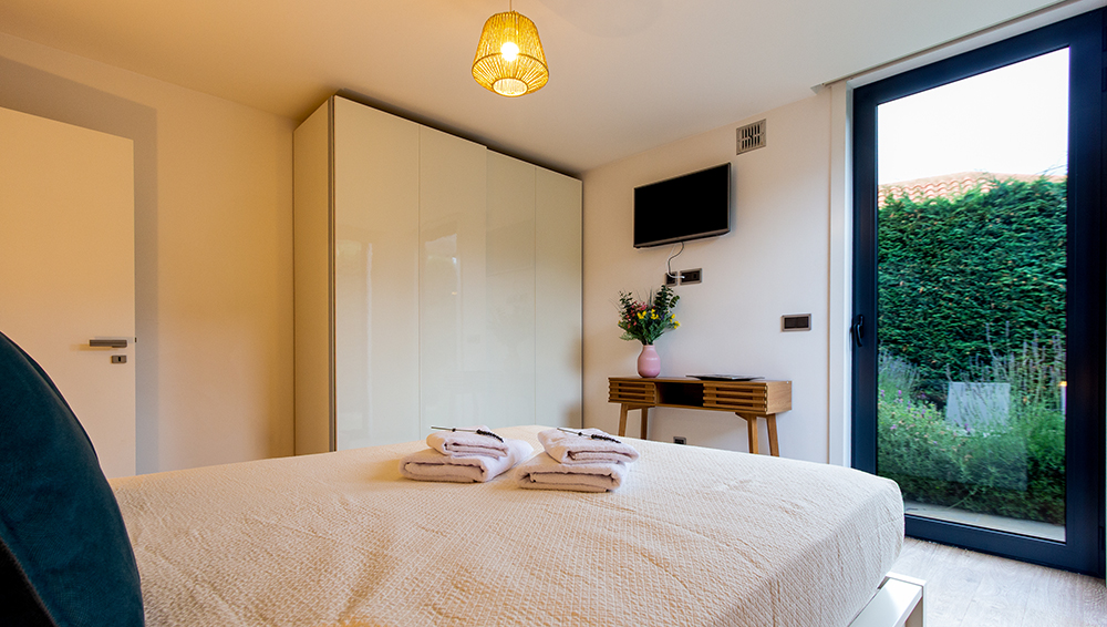 the-jolie-a-retreat-in-the-city-bedroom (4) the jolie a retreat in the city bedroom 4